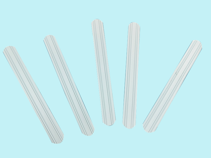 Beyaz dört damarlı tel bant